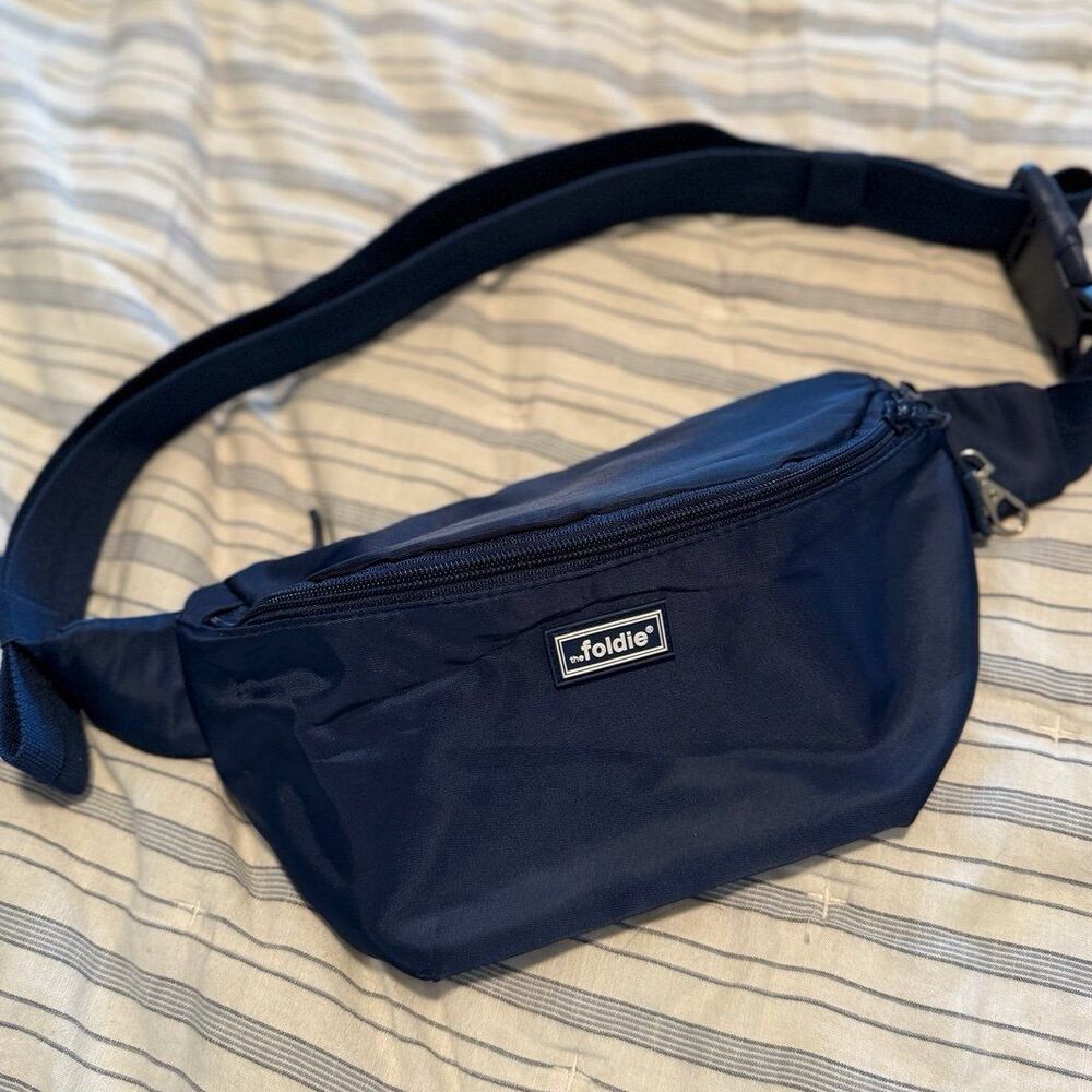 The Foldie Bag Nylon Crossbody Belt Bag in Navy